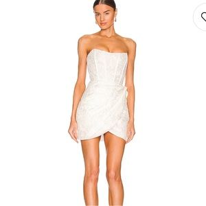 Nigella Dress in White V. Chapman